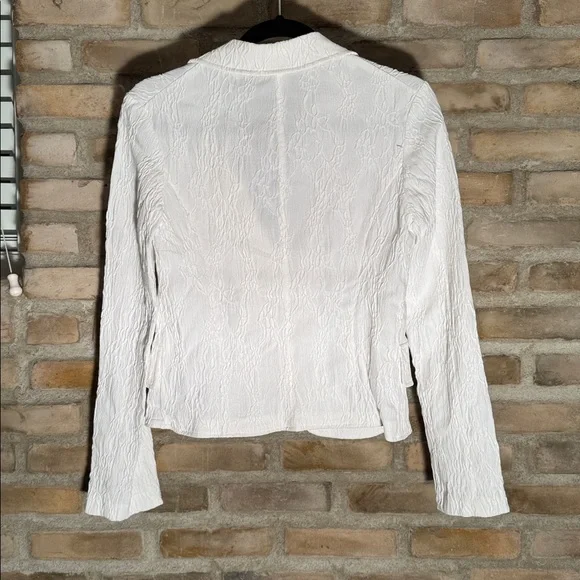 Donna Textured White Blazer and skirt - Picture 2 of 6